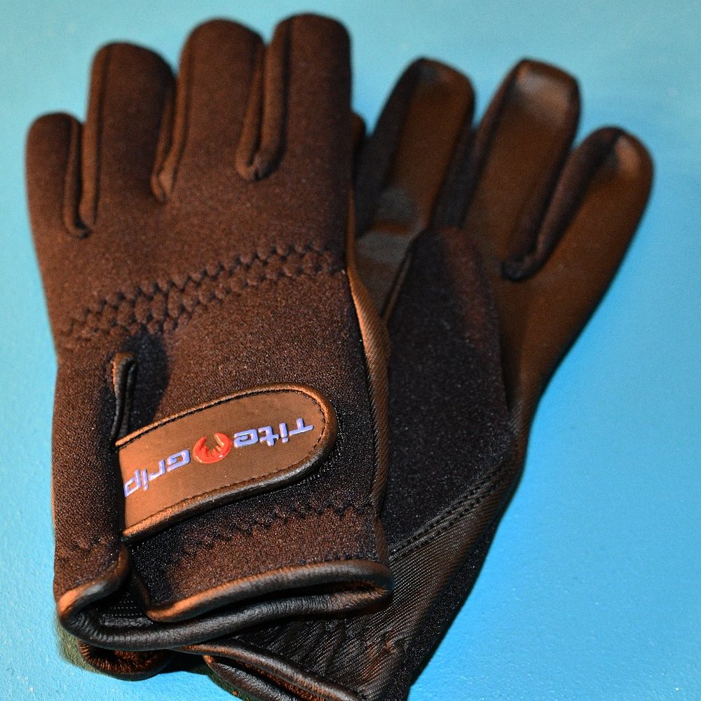 Tite Grip Pole Wear Full Finger Gloves NWOT